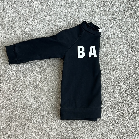 “Babe” Sweatshirt 2T / 24 Mo - Picture 2 of 2